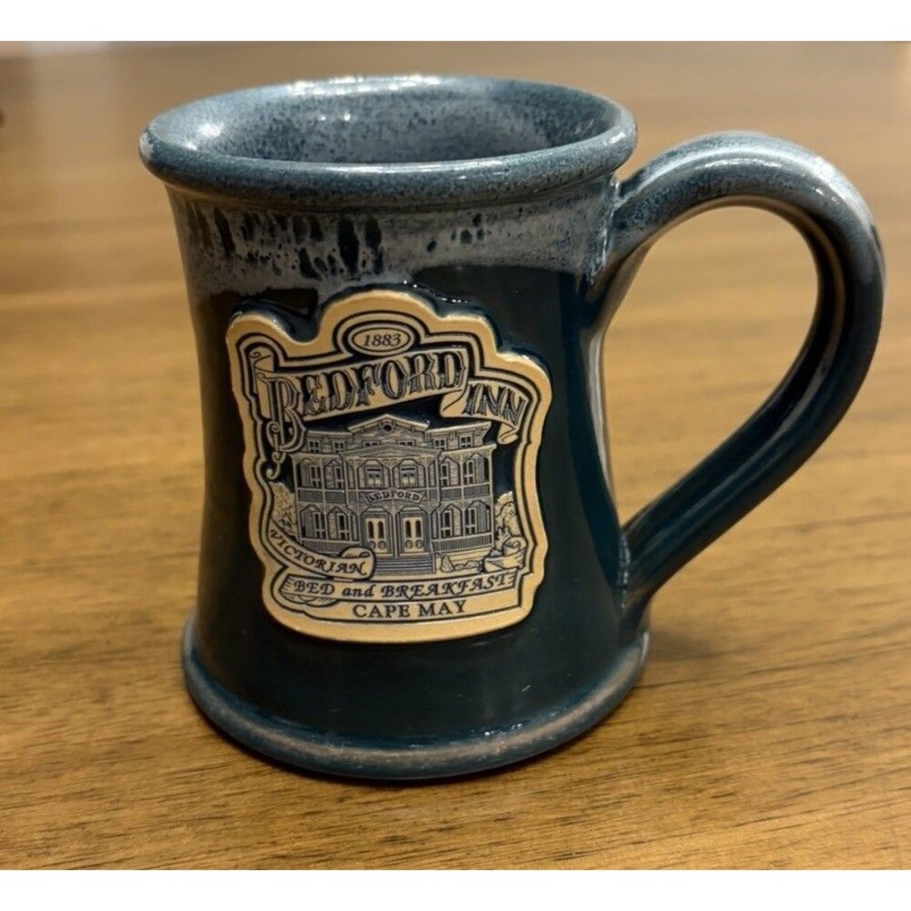 Deneen Pottery 2019 Bedford Inn Cape May NJ Flare Mug Green Drip Glaze Stoneware